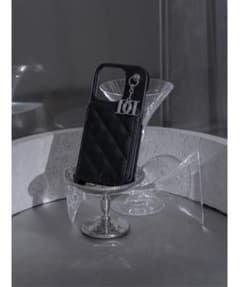 Darich キルティングミラーDDチャームiPhoneケース iPhone17 - メルカリ