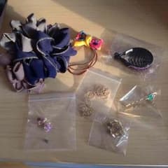 アクセサリーのサムネイル