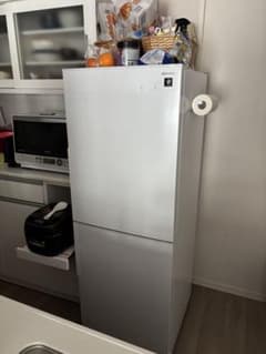 [4/2,3に回収] SHARP 冷蔵庫 280L SJ-PD28E-W 4/2,3に回収] SHARP 冷蔵庫 280L SJ-PD28E-W - メルカリ