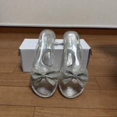 Jessica Simpson ラインストーン リボン サンダルのサムネイル