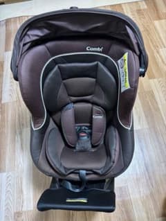 コンビ　ネルームライト　isofix チャイルドシートのサムネイル