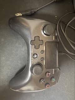 HORI FPS PLUS for PlayStation 4 コントローラーのサムネイル