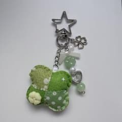 [No.11] ハンドメイド クローバー チャーム キーホルダー ウィッシュコアのサムネイル
