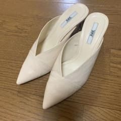 R&E vカットクロコミュールパンプスのサムネイル