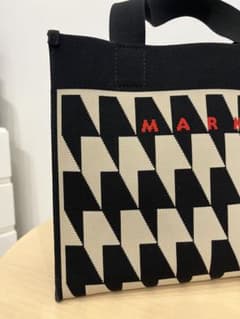 MARNI ジャガード　トートバッグのサムネイル