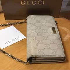 GUCCIのサムネイル