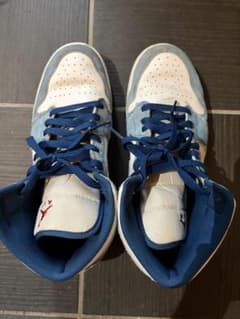 Nike Air Jordan 1 Mid Light Blueのサムネイル