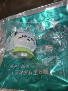 か*な様 ちいかわ 人魚の島の秘密 入場特典 チャームミニフィギュア モモンガのサムネイル