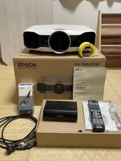 EPSON EH-TW8200W プロジェクター - メルカリ