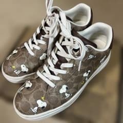 COACH x PEANUTS スヌーピースニーカー - メルカリ