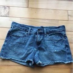 ショートパンツのサムネイル