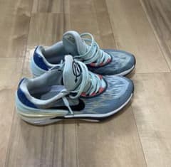 Nike Air Zoom GT Cut 2のサムネイル