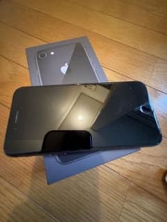 Apple iPhone 8, Space Gray, 64GBのサムネイル