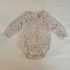 H&M 花柄ロンパース 長袖のサムネイル