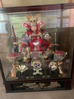 五月人形 伝統的な武士の衣装 ガラスケース付き 五月人形 武士の鎧 ガラスケース入り - メルカリ
