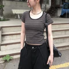 nugu クロップドボーダーUネック半袖Tシャツのサムネイル