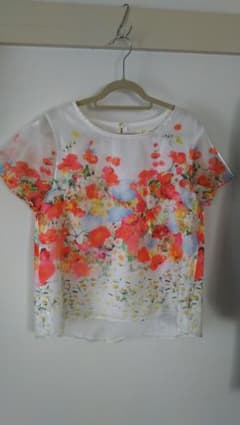 ★coco様専用【chesty】チェスティ 花柄トップスのサムネイル