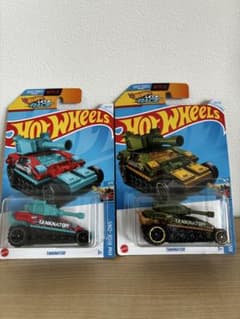 ホットウィール　Tanknator 2台セットのサムネイル