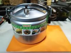 理研圧力鍋　RK-60 6.0L（1升炊き）のサムネイル