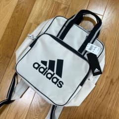 アディダス adidas リュック　かばんのサムネイル