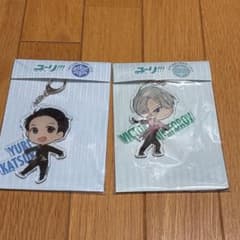 ユーリ!!! on ICE アクリルキーホルダー - メルカリ