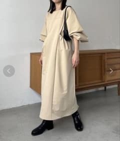 CAPRICIEUX LE'MAGE ギャザーポケットワンピース ベージュ Ｆのサムネイル