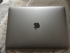 【美品】MacBook Air M1 8GBのサムネイル