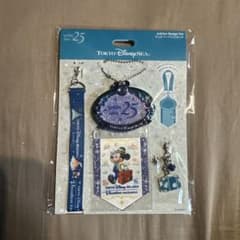 東京ディズニーシー 25周年 ジュビリーバッジセット　バケーションパッケージのサムネイル