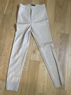ZARA ザラ　フェイクレザーパンツ　ベージュSのサムネイル