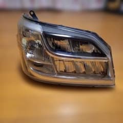 ダイハツハイゼットトラック700系右側ヘッドライトユニットスタンレー製品4567 m16890765630_1.jpg?1770123836