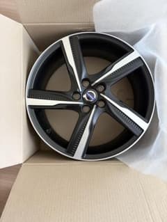 未使用】ボルボ V40 Rデザイン 純正 18インチ ホイール 1本 - メルカリ