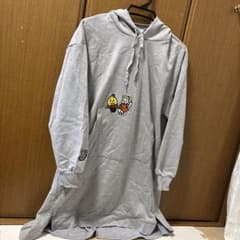 グラニフ　オサムコラボパーカーのサムネイル