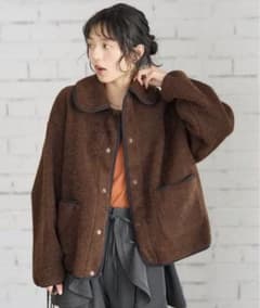 新品　未使用　美品　FREAK'S STORE 丸襟 カットボアジャケットのサムネイル