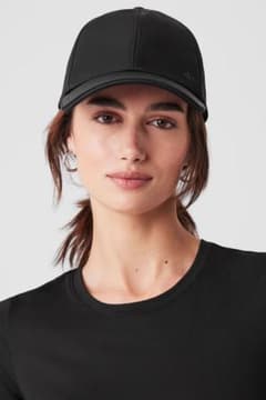 新品♡aloサテン Off-Duty キャップ - メルカリ
