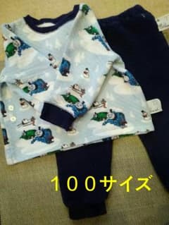 値下げします☆トーマスパジャマ　１００のサムネイル
