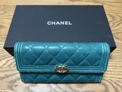 CHANEL ターコイズ 二つ折り財布のサムネイル