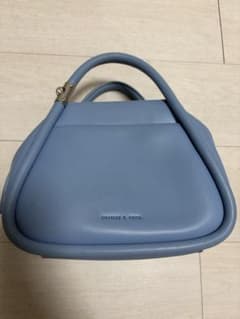 【CHARLES & KEITH】ハンドバッグ ブルーのサムネイル