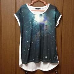 おまとめ買いセール中★宇宙柄Tシャツのサムネイル