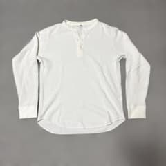 UNIQLO ワッフルヘンリーネック長袖Tシャツ ホワイトのサムネイル