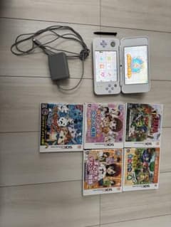 ニンテンドー3DS LL ホワイト 充電器付き ゲーム5本のサムネイル