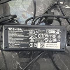 dynabook用電源ケーブル 中古品のサムネイル