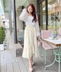 michellMacaron ロングスカート新品未使用のサムネイル