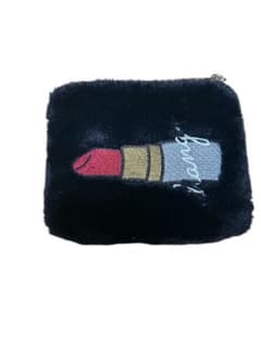 口紅刺繍フワフワポーチ 黒のサムネイル