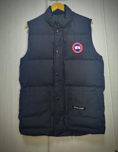 CANADA GOOSE ダウンベスト ネイビー （S/P） - メルカリ