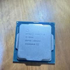 Intel Core i5 9500 CPU 本体のサムネイル