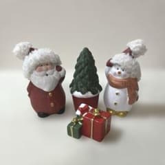 ナチュラルキッチン　クリスマス　もこもこオブジェサンタ　スノーマン　プレゼント