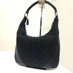 美品☆ グッチ ワンショルダーバッグ ハーフムーン GGキャンバス 