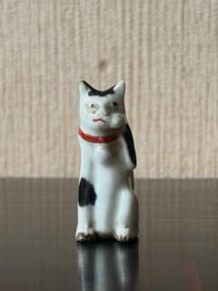 花街の招き猫　楊枝立て　遊郭　京都　磁器人形　招き猫 花街の招き猫 楊枝立て 遊郭 京都 磁器人形 招き猫 - メルカリ