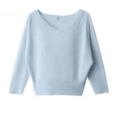 Ｖネックニットトップスのサムネイル