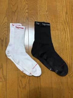 supreme 靴下2個セットのサムネイル